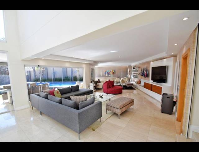 5 BEDROOM HOUSE FOR SALE IN BENMORE GARDENS